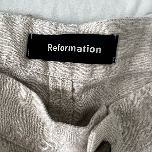 Reformation Linen Shorts - Picture 6 of 6
